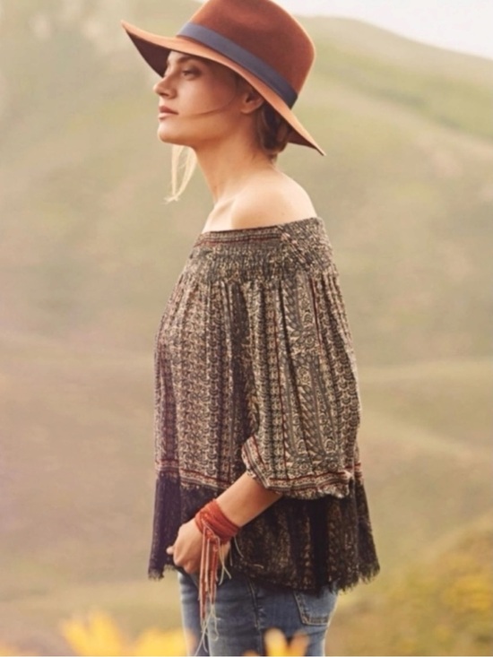 Anthropologie Tops - Anthropologie Vanessa Virginia Augusta Off the Shoulder Top Bohemian Lace Medium